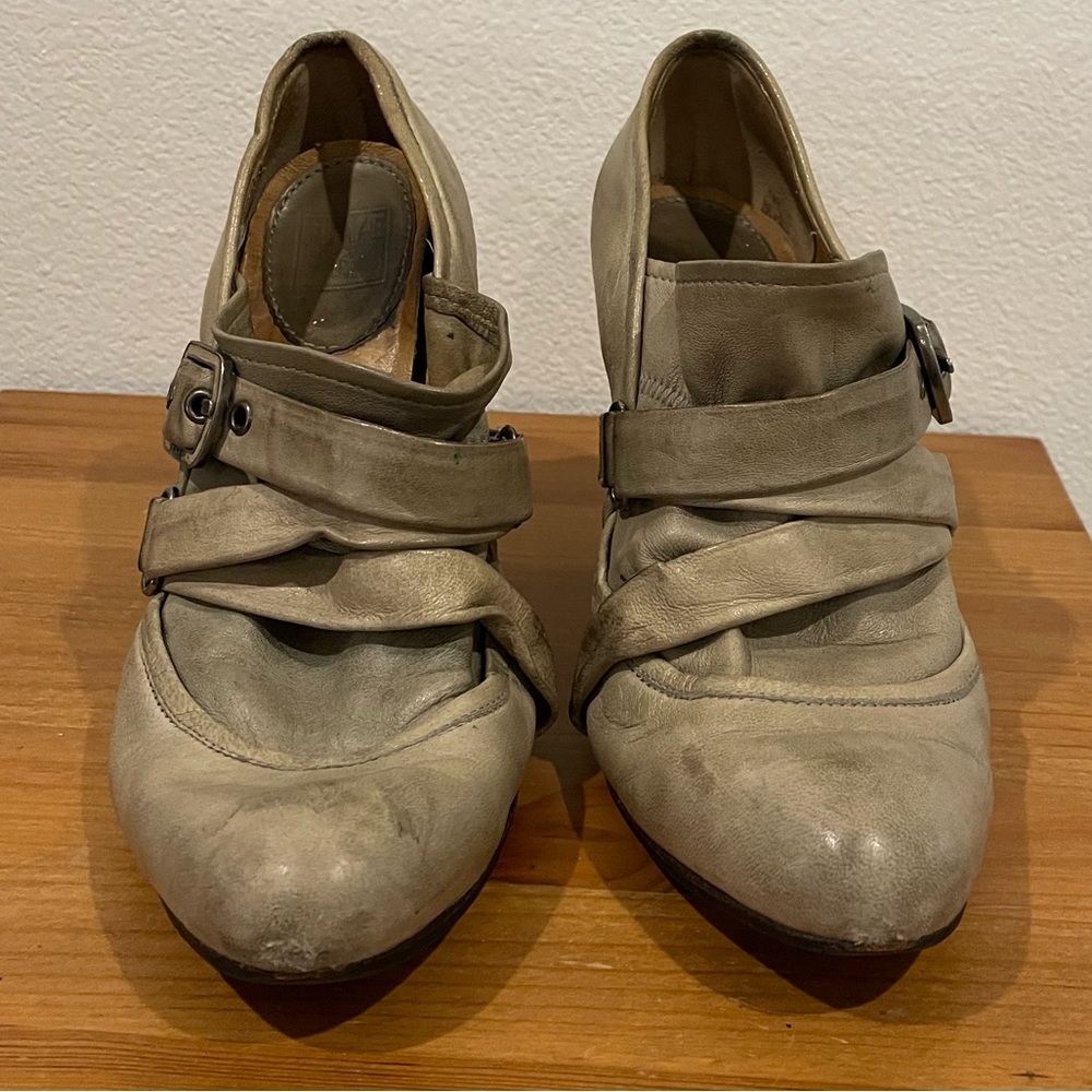 FRYE 8 Allie Softy Pump sage-gray heels booties - Picture 6 of 9